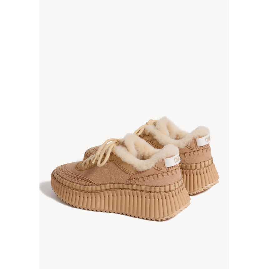 CHLOE Baskets Nama cuir chêvre craquelé marron clair intérieur fourrure shearling écru