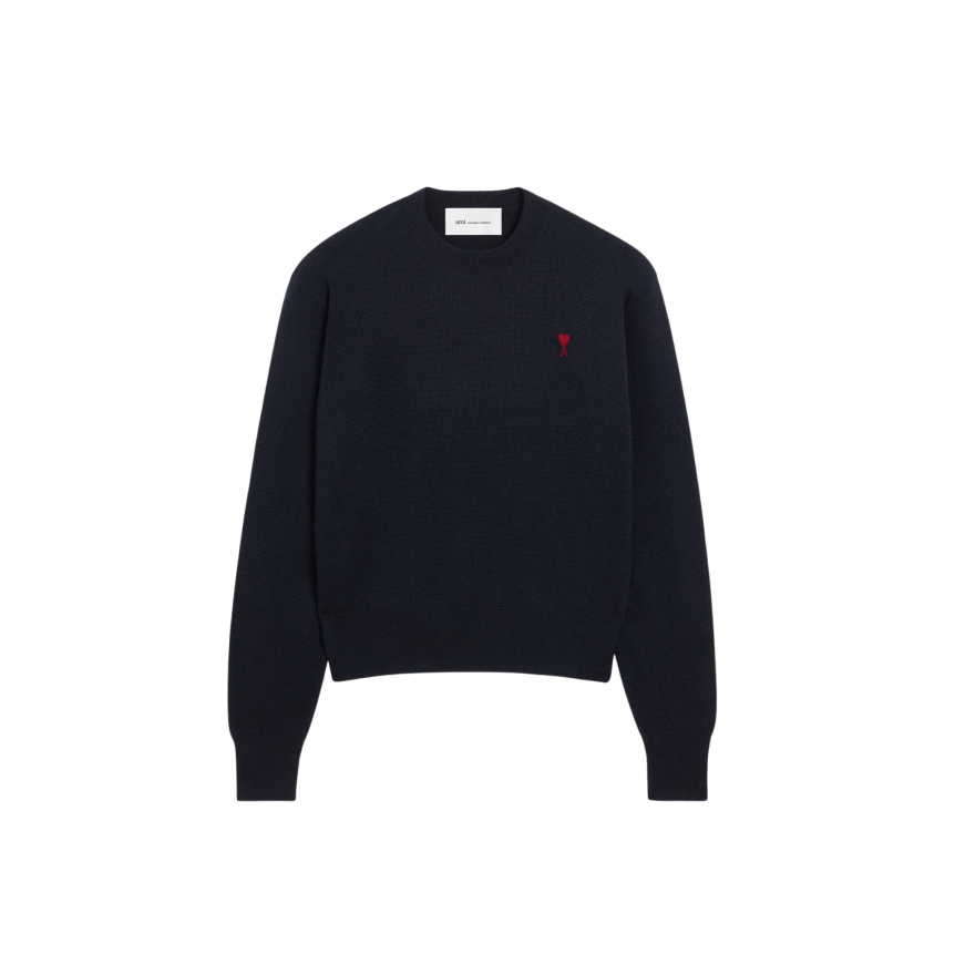 Pull col rond AMI Paris en maille laine mérinos bleu marine broderie cœur rouge
