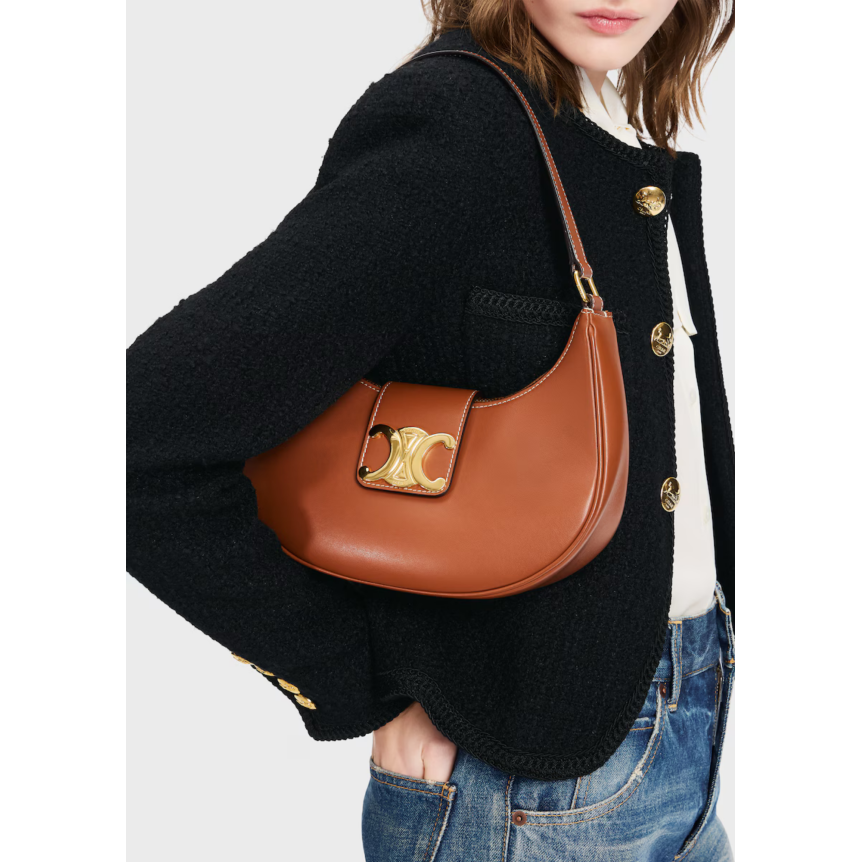 Sac porté Epaule CELINE Ava médium demi lune cuir veau lisse tan marron triomphe doré