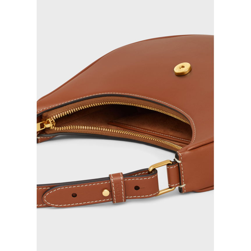 Sac porté Epaule CELINE Ava médium demi lune cuir veau lisse tan marron triomphe doré