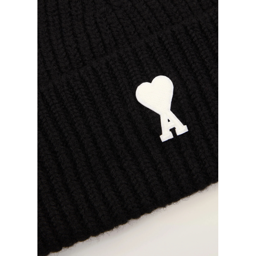 Bonnet AMI Paris laine maille côtelée noir cœur blanc