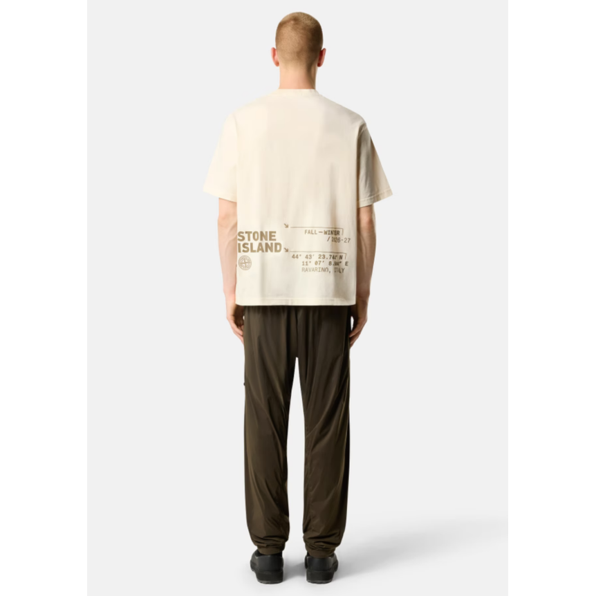 T-shirt col rond STONE ISLAND en jersey de coton bio écru Compass poitrine imprimé "Low infos" dos