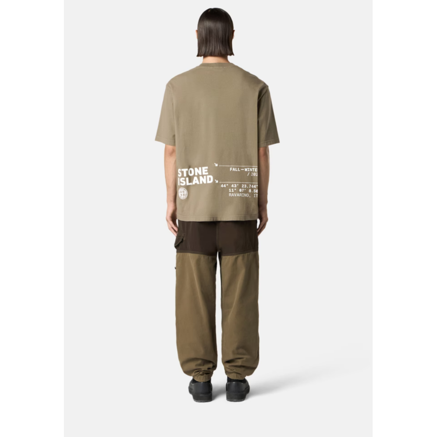 T-shirt col rond STONE ISLAND en jersey de coton bio kaki Compass poitrine imprimé "Low infos" dos