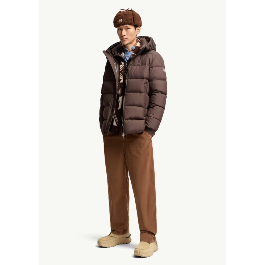 Doudoune mi-longue à capuche MONCLER Orvelle nylon marron chocolat mat capuche logo écriture