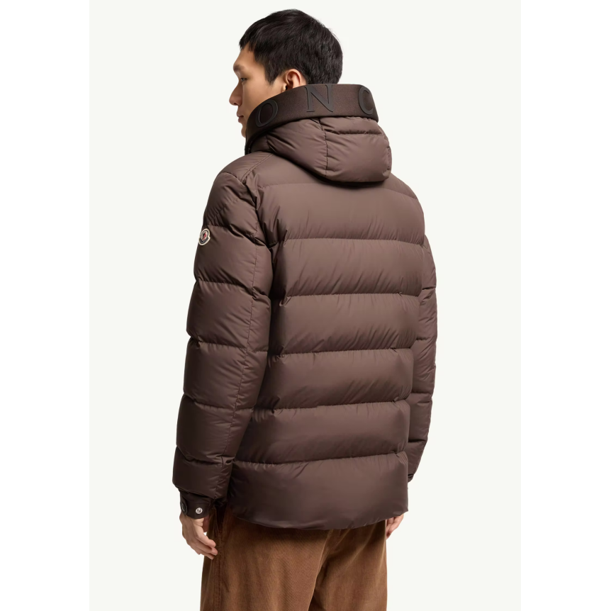 Doudoune mi-longue à capuche MONCLER Orvelle nylon marron chocolat mat capuche logo écriture