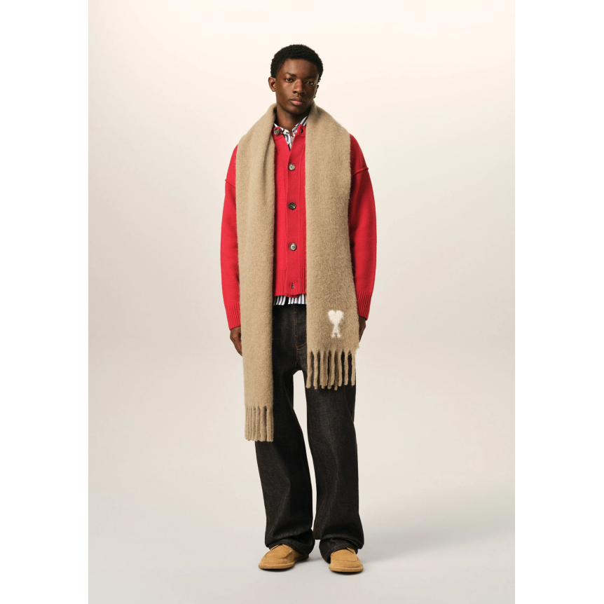 AMI Paris Echarpe oversize laine mélangée alpaga beige cœur blanc franges