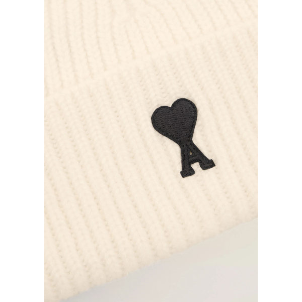Bonnet AMI Paris maille laine mérinos écru revers cœur noir