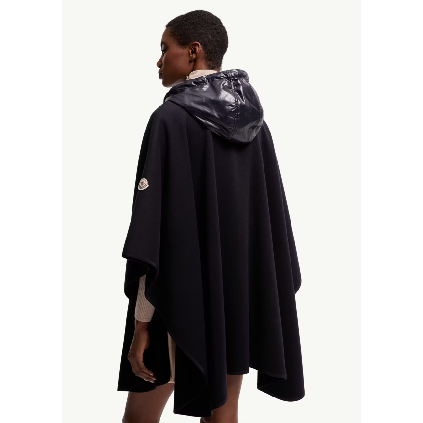 Cape capuche matelassée MONCLER laine vierge mélangée noir ceinture