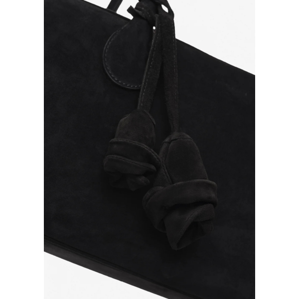 Sac porté épaule ou main MAGDA BUTRYM Brigitte daim noir breloques fleurs