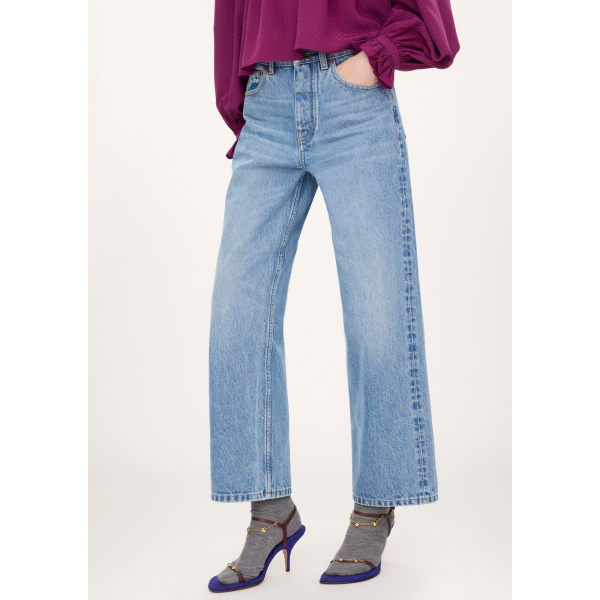 Jean droit large CHLOE en denim de coton délavé bleu franc broderie florale