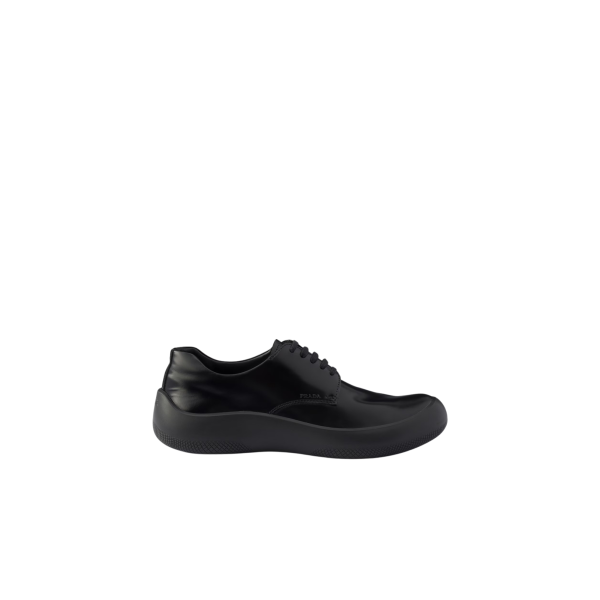 Derbies à lacets PRADA en cuir de veau  brossé noir
