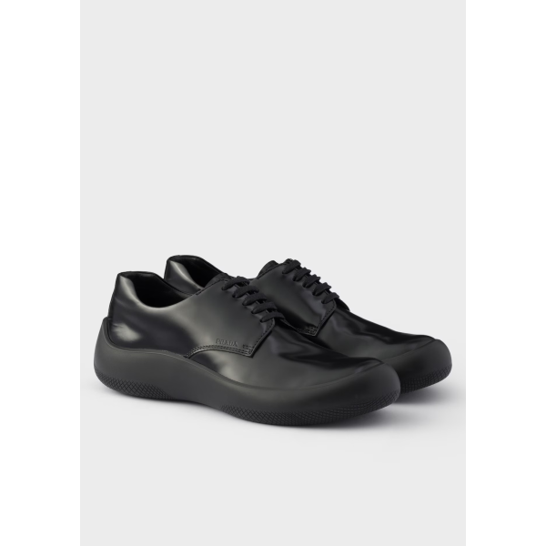 Derbies à lacets PRADA en cuir de veau  brossé noir