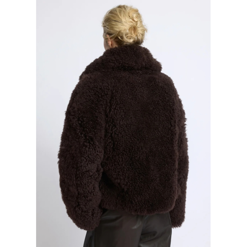 Veste en agneau YVES SALOMON cachemire et maille laine Mérinos poil long marron