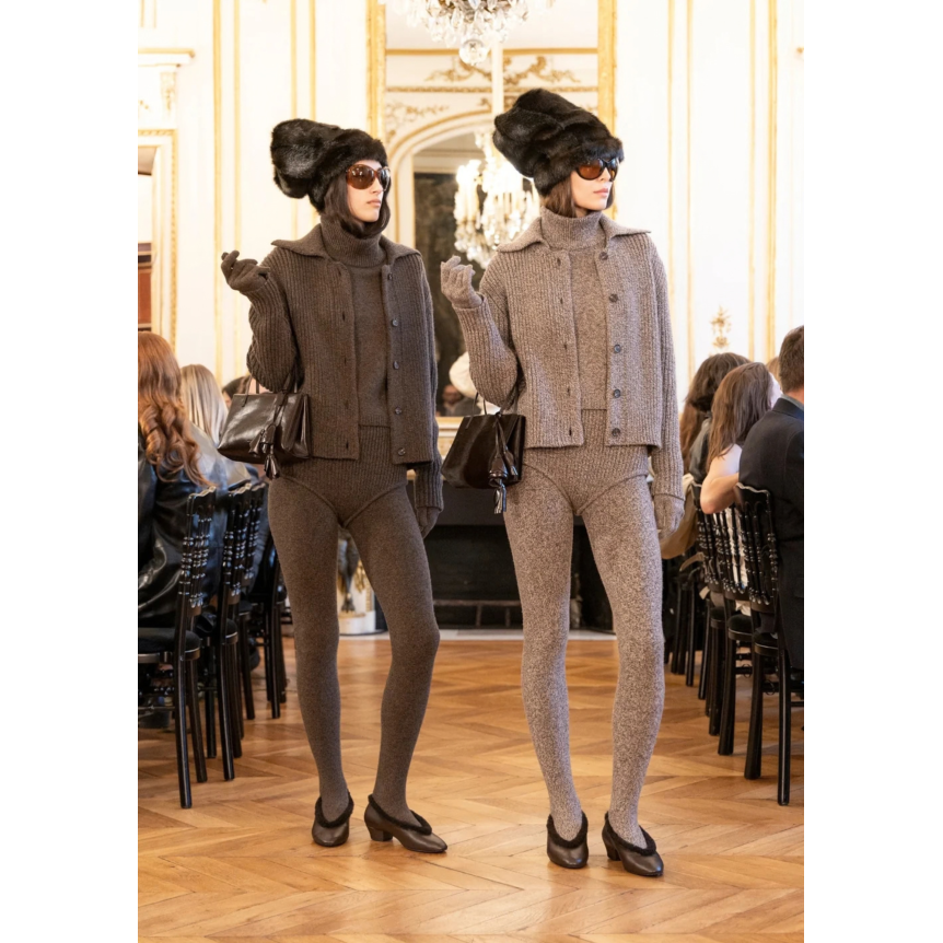 Gilet Cardigan MAGDA BUTRYM  à boutons en laine marron chiné à col polo