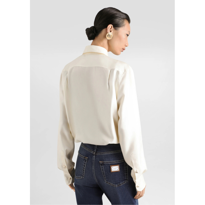 Chemise manche longue  DOLCE & GABBANA en soie écrue bouton perle DG