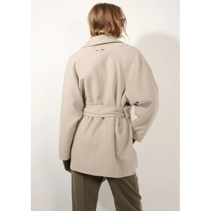Manteau court BARABRA BUI gros col croisé ceinture laine cachemire gris beige