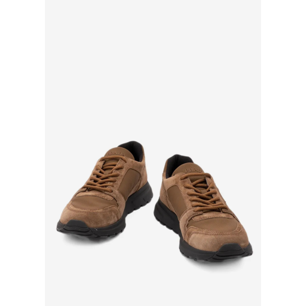 Basket Sneaker PRADA Prax en daim et Re Nylon marron clair semelle noire