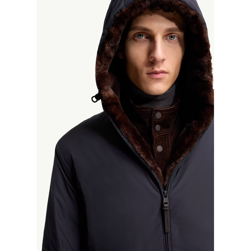 Doudoune courte MONCLER Zambood nylon bleu marine capuche fourrure marron
