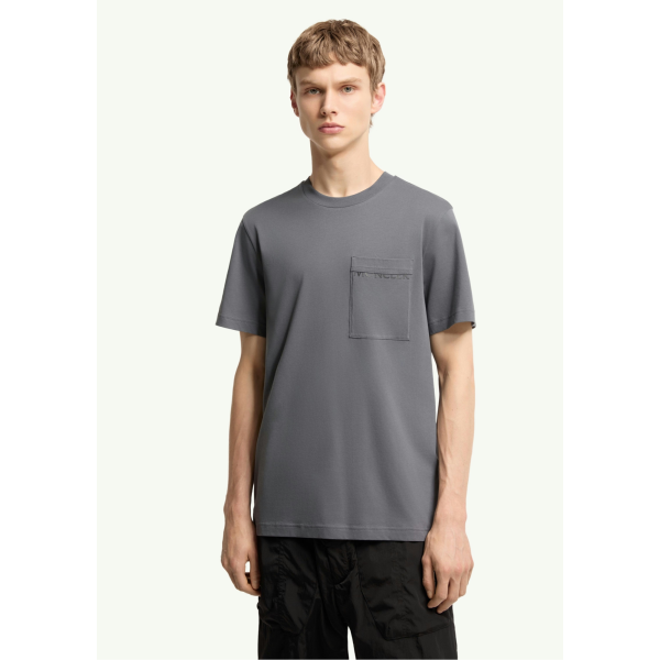 T-shirt MONCLER jersey de coton gris charbon poche logo noir mat