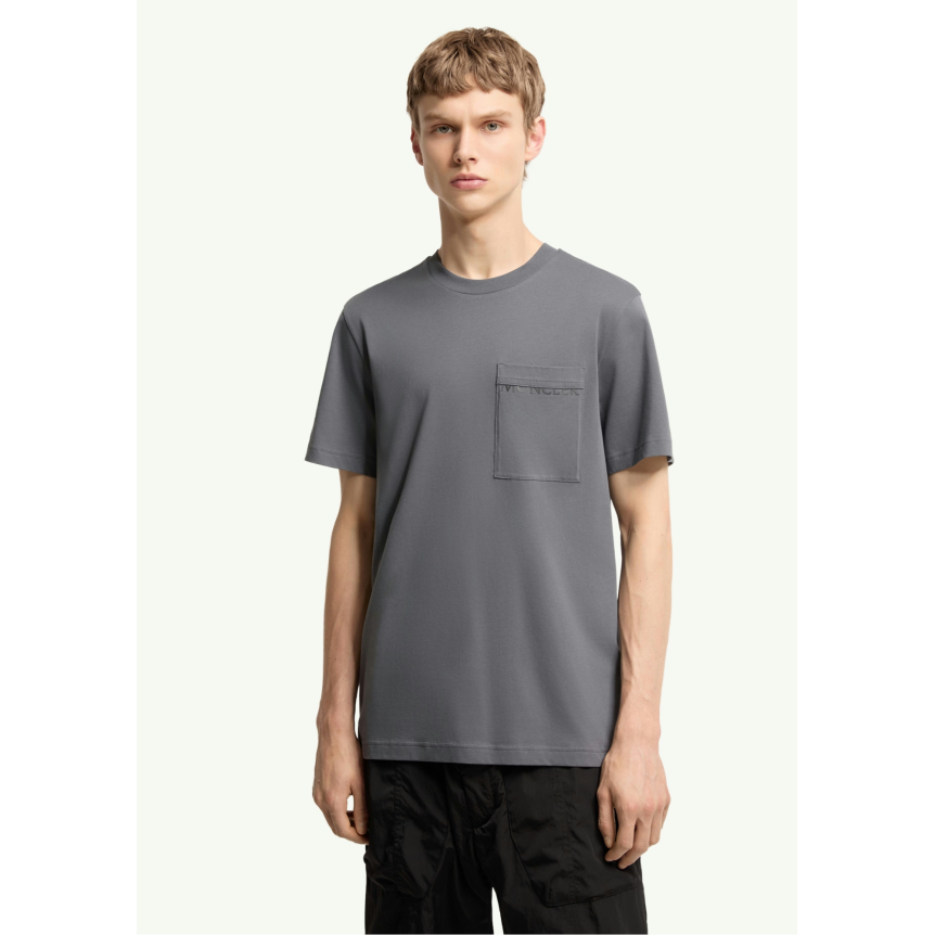 T-shirt MONCLER jersey de coton gris charbon poche logo noir mat