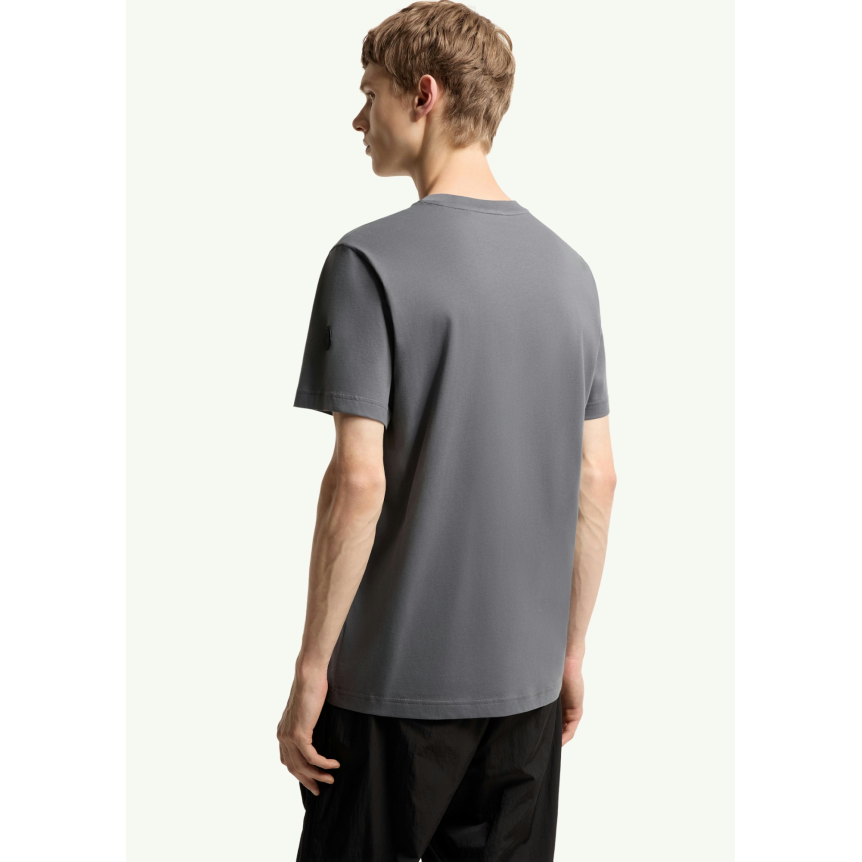 T-shirt MONCLER jersey de coton gris charbon poche logo noir mat
