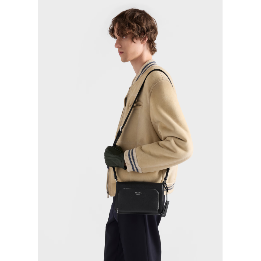 Sac porté épaule PRADA en cuir Saffiano noir poche compagnon