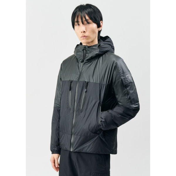 Blouson à capuche zippé CP COMPANY Metroshield primaloft noir mat vinyl Metropolis Series